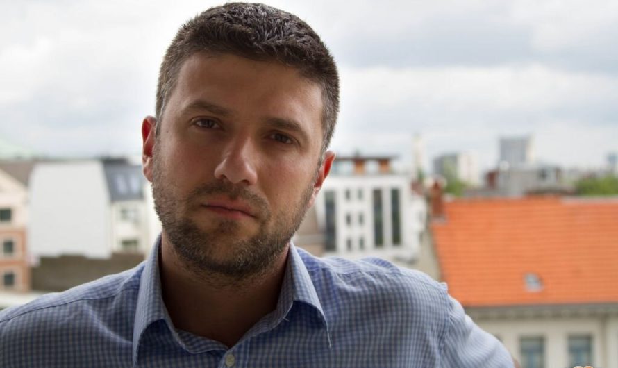 Отчество Евгеньевич: сочетание