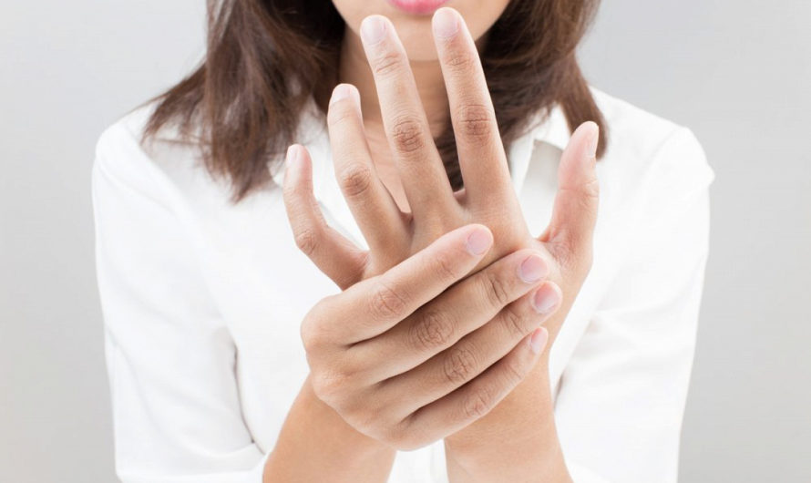 Почему чешутся ладони