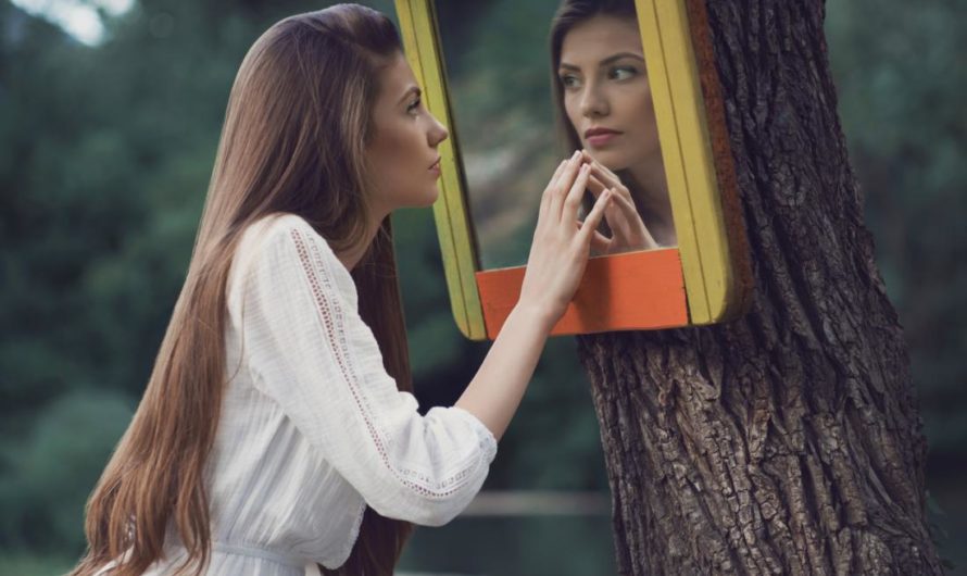 Видеть себя в зеркале сонник