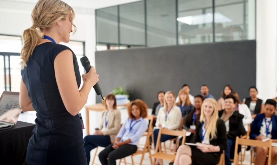 Сонник: Выступление