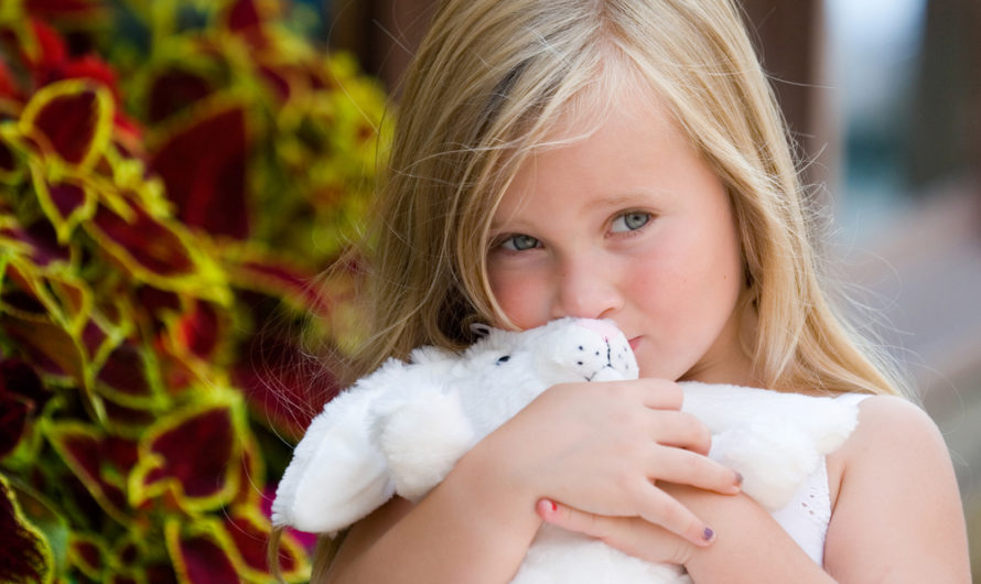 Застенчивый ребенок