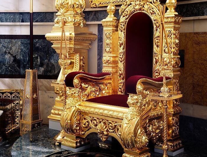 Сонник Трон