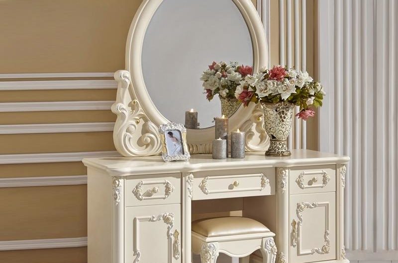 Сонник: Трюмо