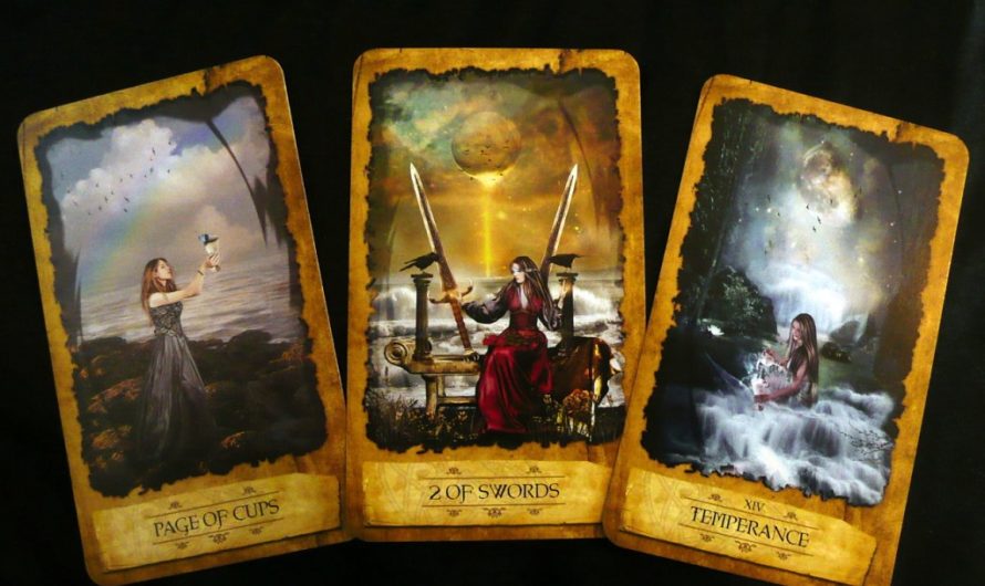 Что происходит в моей жизни — гадание на 4 картах онлайн