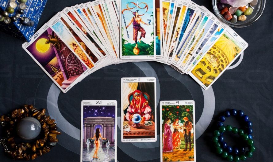 Гадание на картах Таро — Почему он избегает меня