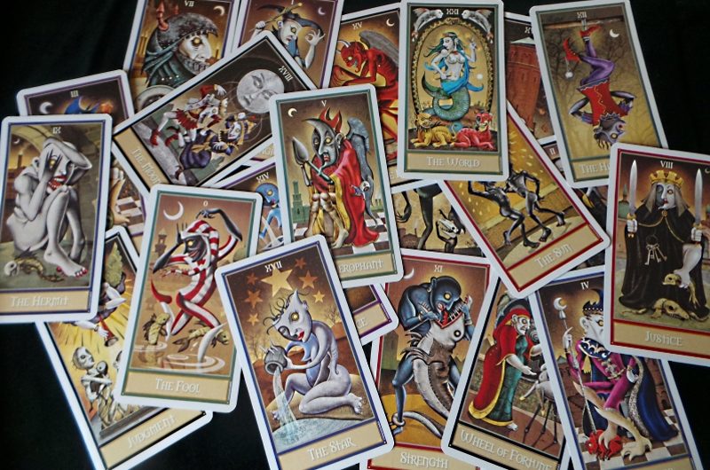 Гадание на картах Таро — почему он разлюбил меня