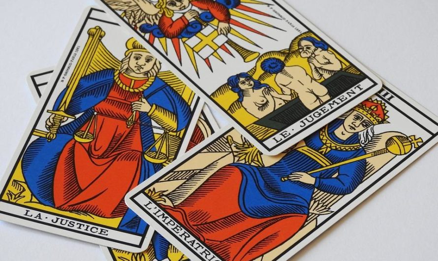 Онлайн гадание на картах Таро «Жалеет ли он о разрыве отношений»