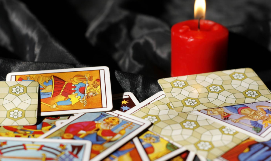 Онлайн гадание Таро — Узнайте свою Карту дня